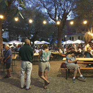 Tre serate dedicate alla birra artigianale, al gusto e alla musica dal vivo: a Bordighera torna BeerinBo'