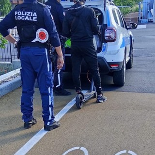 Diano Marina, controlli della Polizia Locale per la sicurezza stradale.
