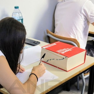 Sanremo, tante le eccellenze dell'Istituto ‘Colombo’ all’esame di maturità, due 100 lode