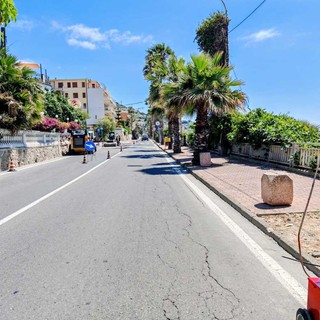 Sanremo, modifiche alla viabilità in corso Mazzini per cedimenti dell’asfalto: corsie traslate a monte fino al 30 giugno