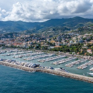 Portosole Sanremo conferma la Bandiera Blu 2026: diciottesimo riconoscimento per il porto turistico ligure
