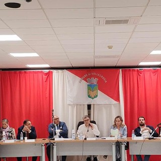 Aree demaniali marittime, in consiglio comunale passa la variante al Pud: Vallecrosia avrà una spiaggia libera attrezzata per i cani