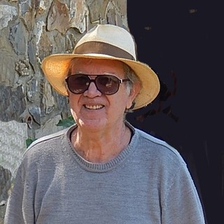 Da Lentini a Cipressa, passando per Bussana e Bordighera: la Liguria poetica di Carlo Maglitto in &quot;Spalle al mare&quot;
