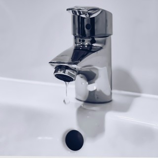 Sanremo, manutenzione straordinaria sulla rete idrica: sospensione dell’acqua il 28 maggio in Corso Cavallotti e Via Privata Scoglio