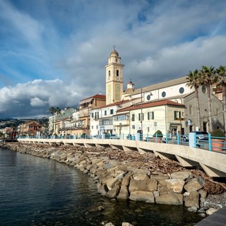 Santo Stefano al Mare, opere irregolari lungo la pista ciclabile: ordinata la rimozione