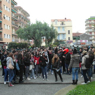 Gli studenti scendono in piazza nell’Imperiese, i Giovani Democratici: "La politica li ascolti e dia risposte concrete"