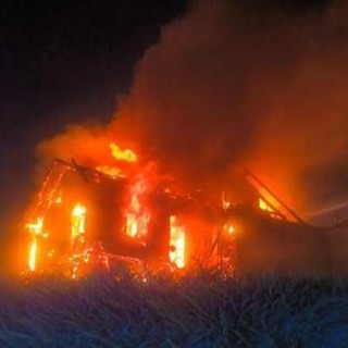 Cuneo, incendio in una palazzina a Cherasco
